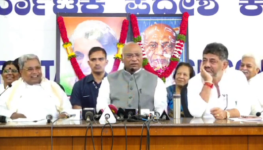 Read more about the article Mallikarjun Kharge ने साफ कहा – जितना दे सकते हो, उतना ही देने का वादा करो, नहीं तो दिवालिया हो जाओगे।